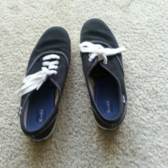 Black Keds
