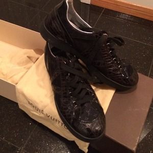 Authentic LV alligator-skin men's  sneakers