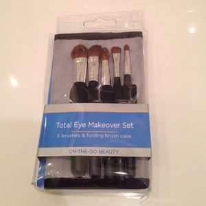 Total Eye Makeover Brush Set