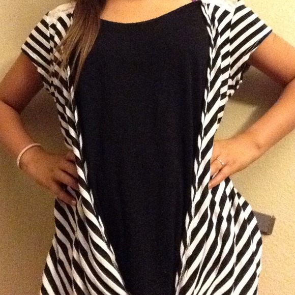 Black shirt with Black and white striped cardigan - Picture 1 of 3