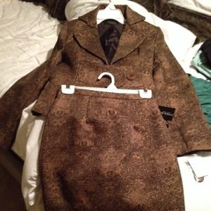 Donna Rae New York suit