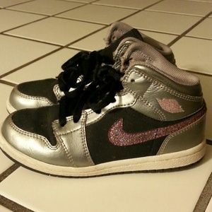 Girls nike **reserved**