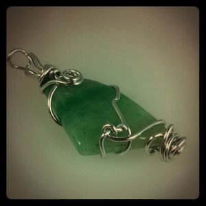 KA7 Green Banded Agate with Aluminum Wire