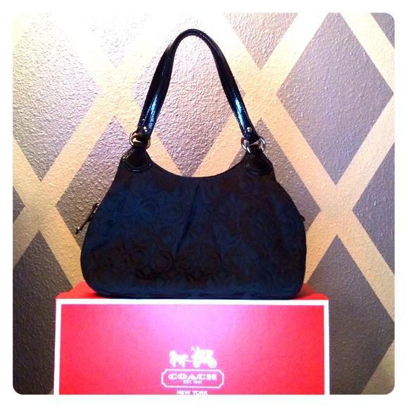 Coach Handbags - 💯%Authentic COACH Gramercy Op Art Black Handbag👜