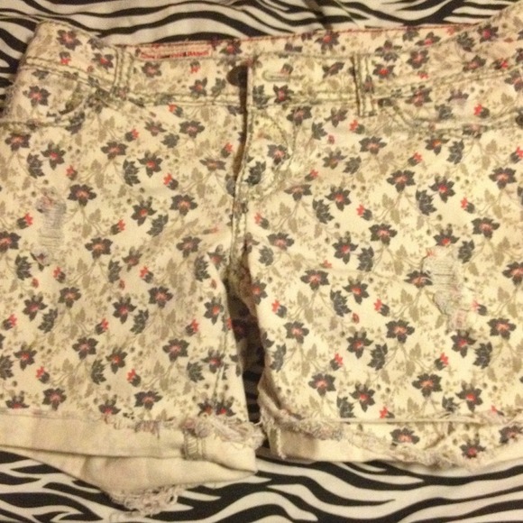 White, blue flower shorts
