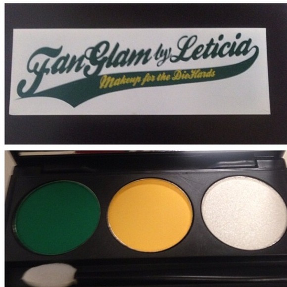 #FanGlamByLeticia #MakeupForTheDieHards #OaklandAs - Picture 1 of 1