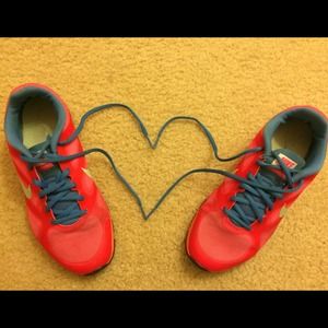 Nike pink/ neon/ size 7