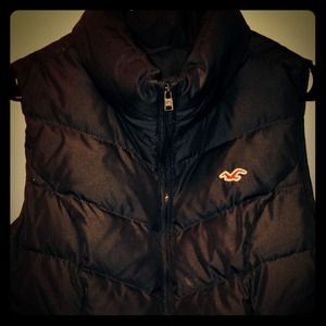 Hollister Large Dark Grey Puffer Vest! Like new!