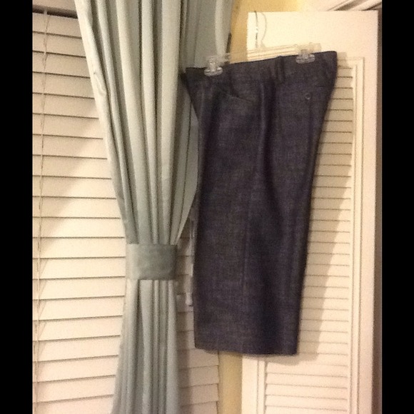 💕Express Design Studio "Editor" Denim Capri