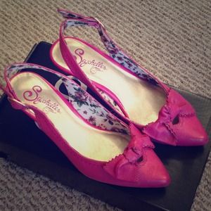 Seychelles Pink Pointy Toe Kitten Heel Sling-backs