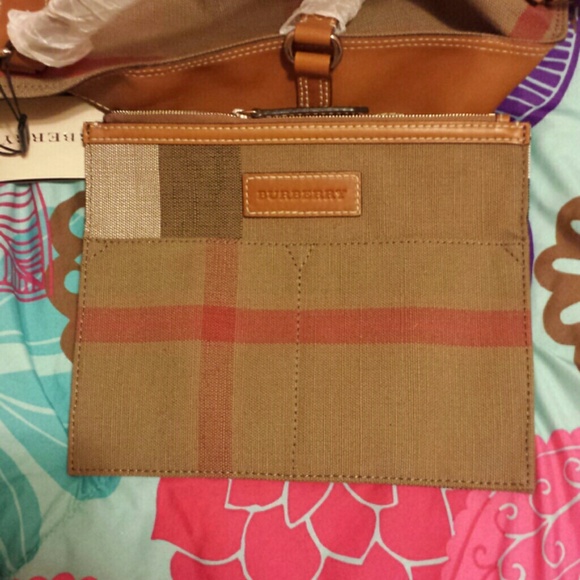 Large Burberry Maidstone Tote with Canvas Check - Picture 4 of 4