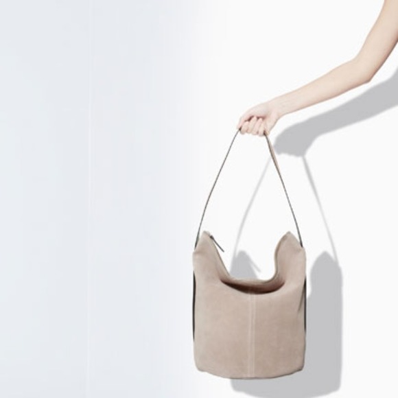 ⚡️Flash Sale⚡️Zara leather and suede bucket bag.