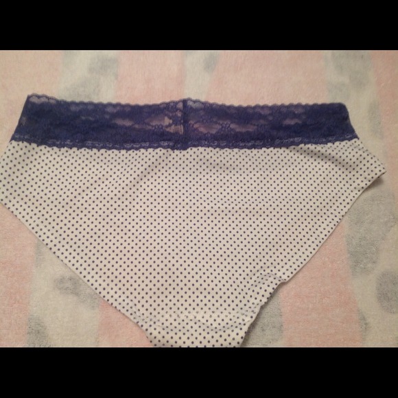 ---SOLD---Laced waist Victoria secrete panties - Picture 2 of 3