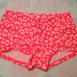SOLD       Victoria secrete PINK boy short panties