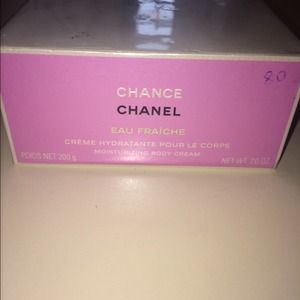 Deal deal !!! Chanel