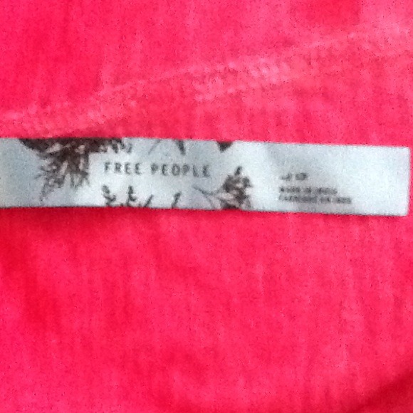 ❌SOLD❌FREE PEOPLE DISTRESSED TANK - Picture 4 of 4