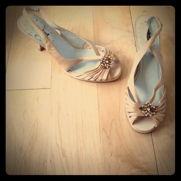 Beige tan orange rhinestone heels