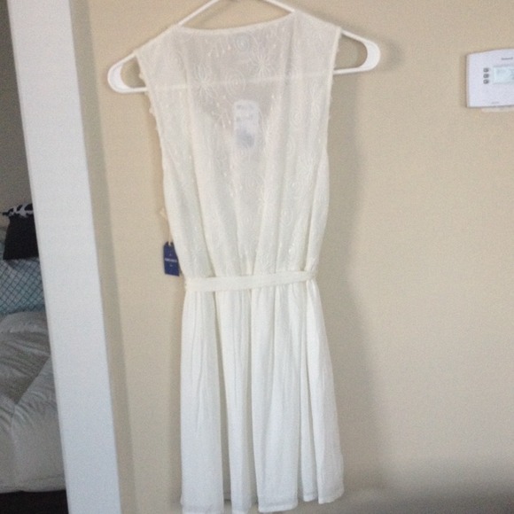 Forever 21 Ivory Lace Dress - Picture 3 of 4