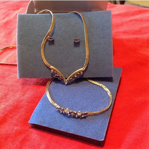 Brand New Necklace,beacelet&earings set