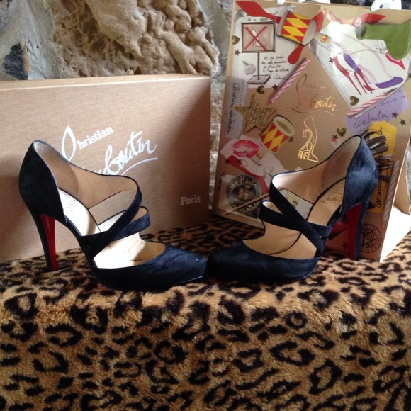 Authentic Christian Louboutin - Picture 2 of 4
