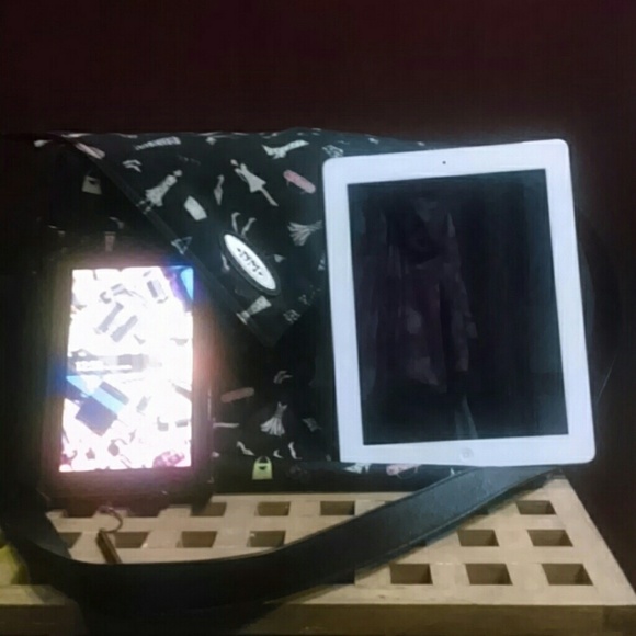 Sold in bundle NICOLE MILLER LAPTOP/BOOK CASE - Picture 2 of 4