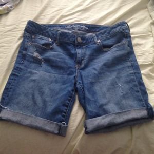 American Eagle Bermuda Shorts