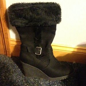 Size 10 wedge boots