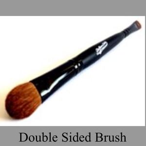 Double sided brush to keep you glam at its best!