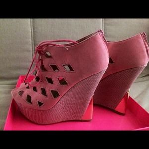 New pink wedges❤️❤️