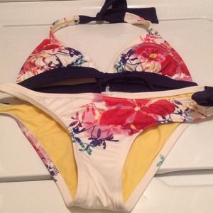 2 piece swim suit