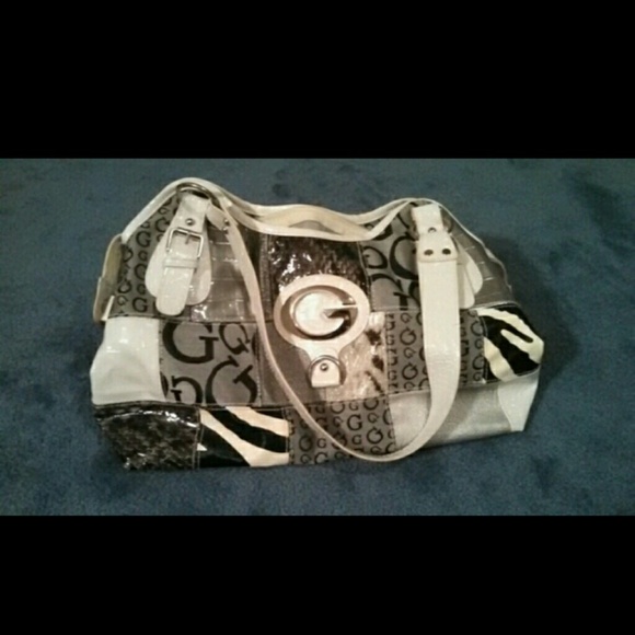 White and cheetah print bag