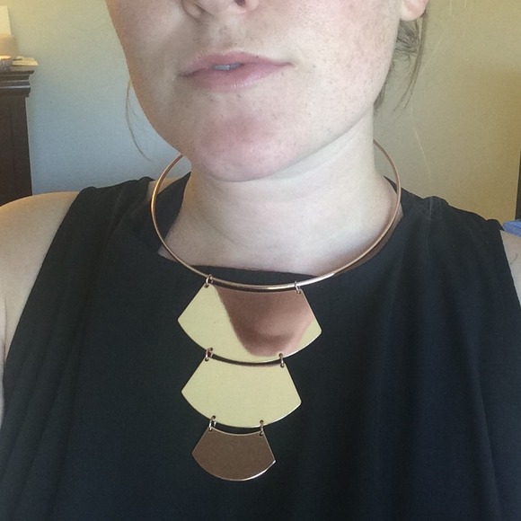 Sold in bundle! 🎉HP🎉  Rose Gold Necklace - Picture 2 of 2