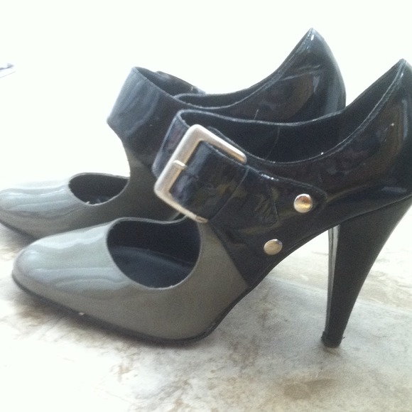 MK Heels 🔶PAYPAL PRICE $60