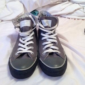 Gray/Black converse