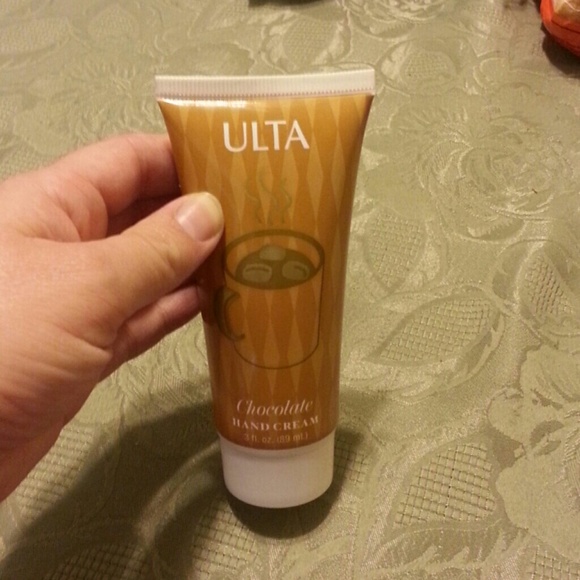 A lotion - Picture 1 of 1