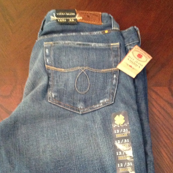 REDUCED PRICE!!Lucky Brand Jeans LOLA BOOT - Picture 2 of 4