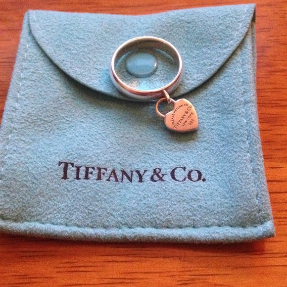 Tiffany & Co. Return to Tiffany Heart..ON HOLD