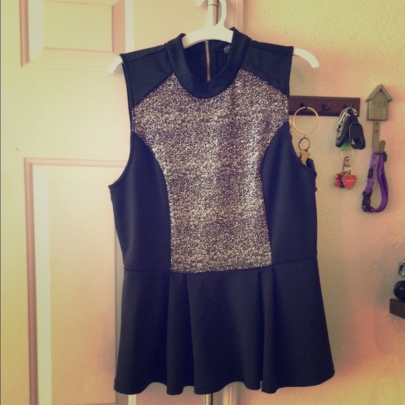 Dress top