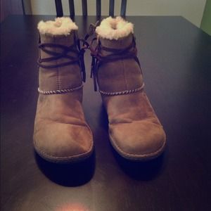 Ugg snow boots
