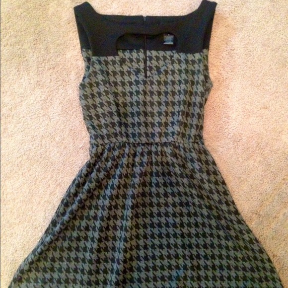 Sexy/casual black/grey dress!