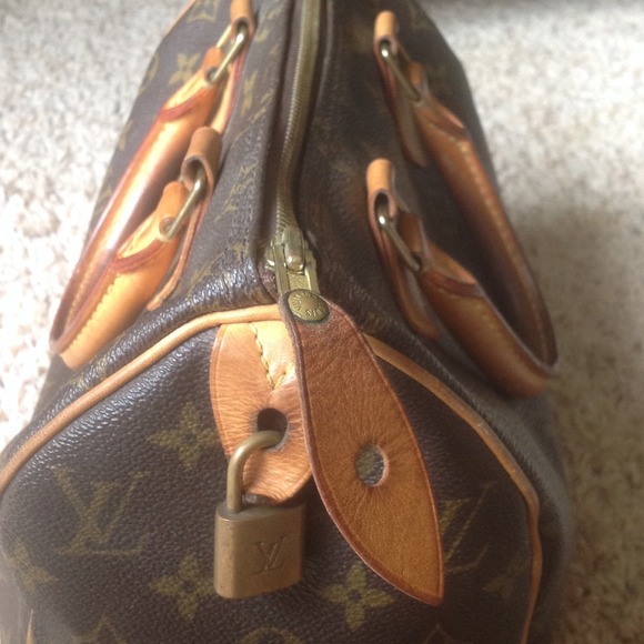 SOLD! Additional pictures Authentic Louis Vuitton - Picture 2 of 4
