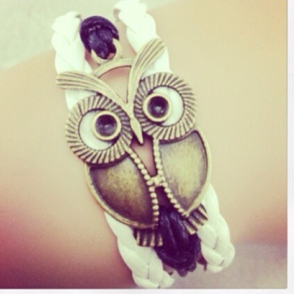 NWT White Owl Leather Bracelet
