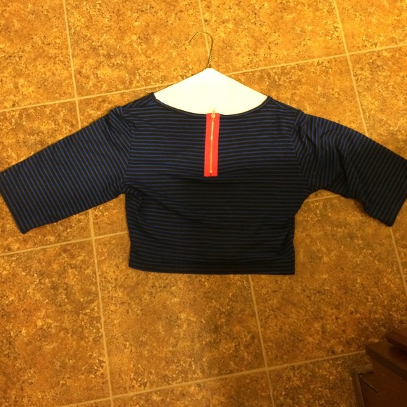 stripped Crop - Picture 2 of 3