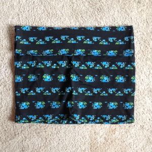 🔴 Wet Seal Floral Skirt 🔴