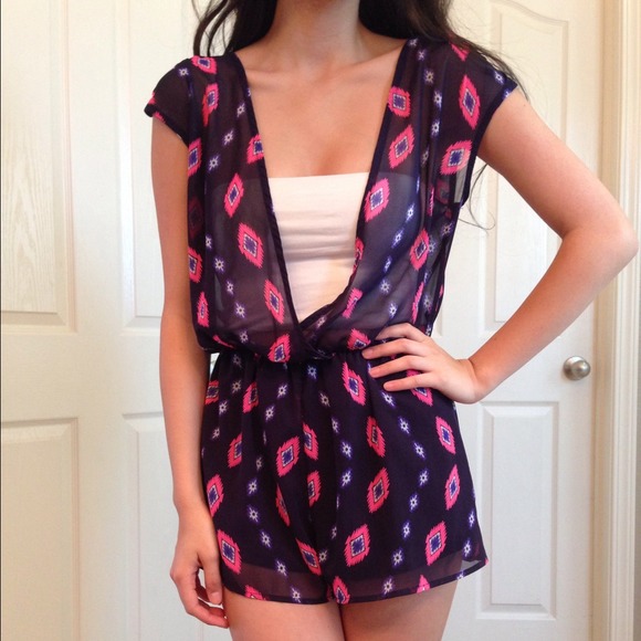 ❌SOLD❌NWT Pink Blue White Romper