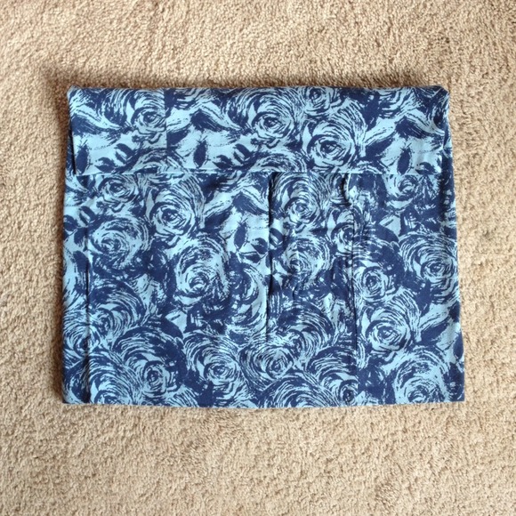 🔴 Wet Seal Floral Skirt 🔴