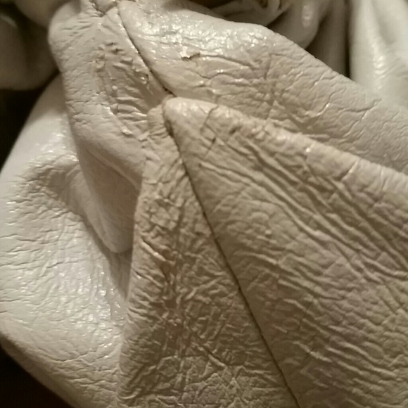 SOLD!!! FREE Nine West White Leather Pocketbook - Picture 3 of 4