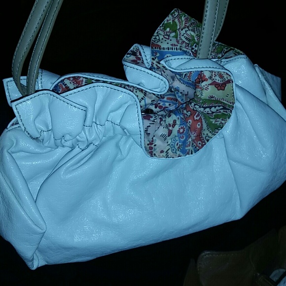 SOLD!!! FREE Nine West White Leather Pocketbook - Picture 4 of 4