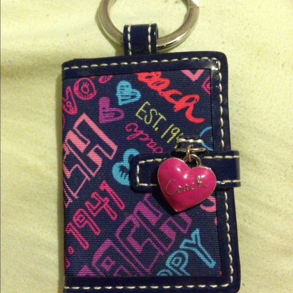 New Coach Dangle Heart Keychain