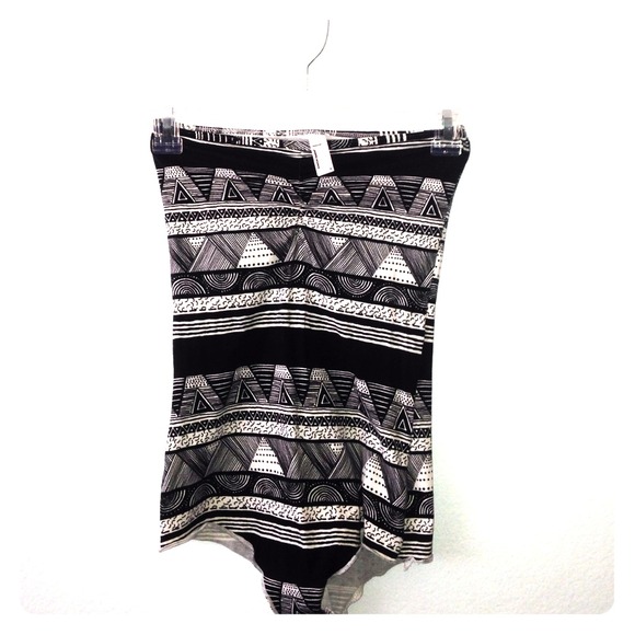 Strapless geo print bodysuit